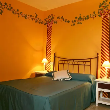 Rosas Hotel 2*