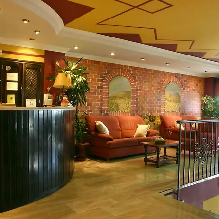 Rosas Hotel 2*